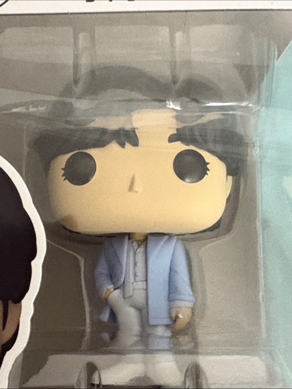 Funko POP! Rocks: BTS V 4-in Vinyl Figure - Picture 5 of 5